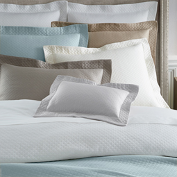Bari Matelassé Coverlet 