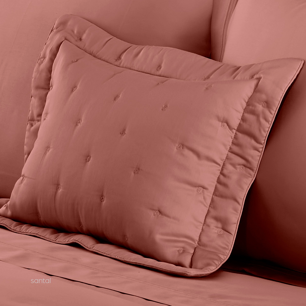 Triomphe Quilted Coverlet