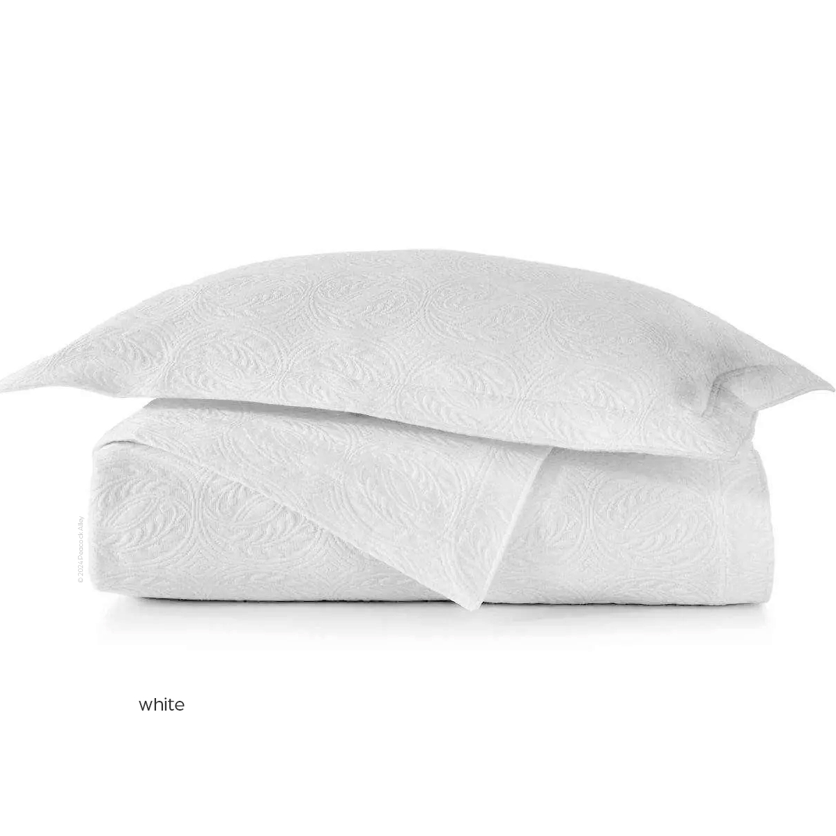 Vienna Matelassé Coverlet