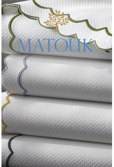 Bed linens with exquisite embroidery